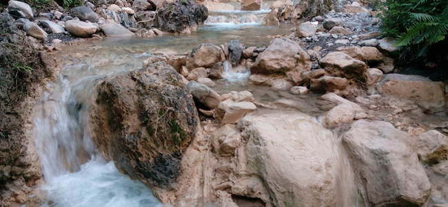 Garud Chatti Waterfall