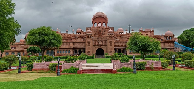 Laxmi Niwas Palace